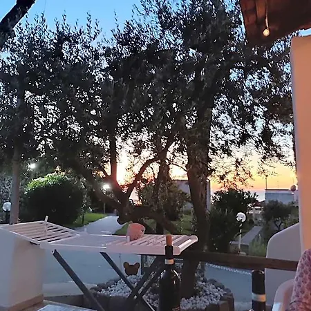 Olivia - Nel Con Piscine E Vista Mare Aparthotel